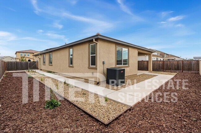 Building Photo - 8112 Joecy Wy