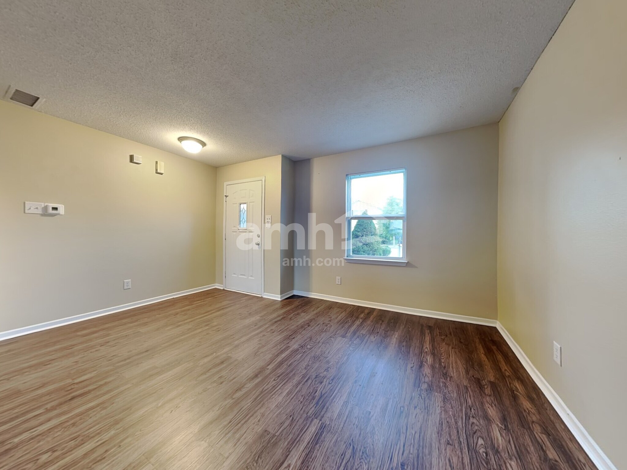 Building Photo - 15135 Fawn Hollow Ln