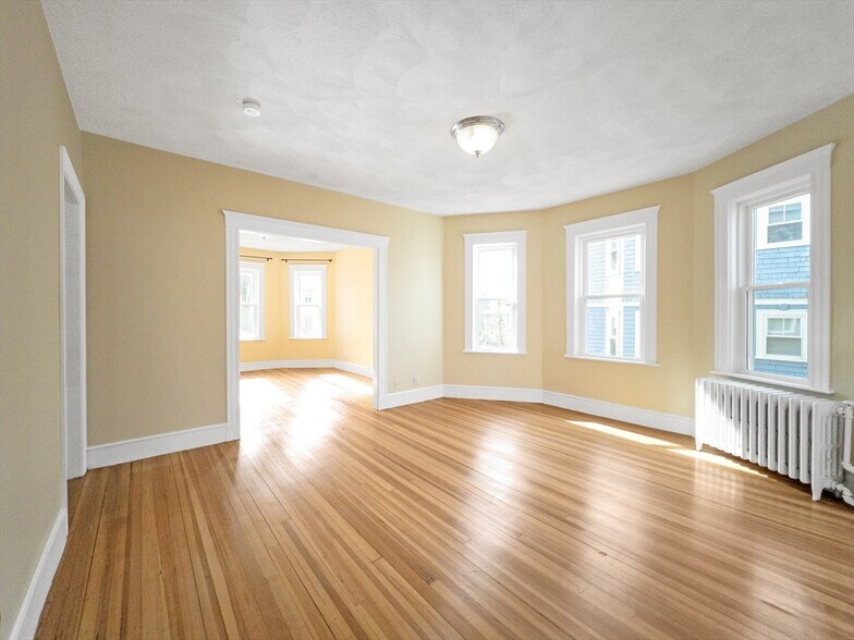 Building Photo - 24 Montvale St