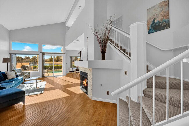 Building Photo - 2533 Seascape Dr