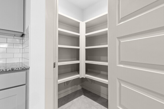 Building Photo - 5014 Pne Hvn Ln