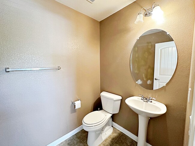 Building Photo - Stylish 3 Bedroom in Providence with Larger Yard on Corner Lot