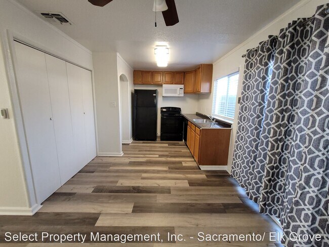 Building Photo - 2 br, 2 bath House - 7734 La Mancha Way