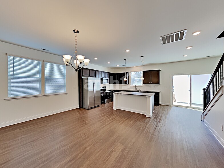 Building Photo - 209 Stowe Rd