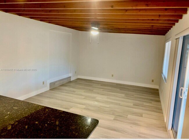 Building Photo - 8260 SW 27th Terrace