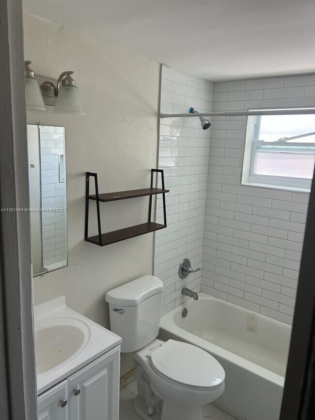 Building Photo - 655 Meridian Ave