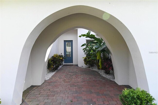 Building Photo - 15704 Marina Bay Dr