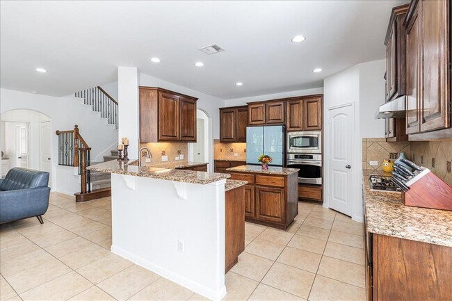 Building Photo - 8113 Via Verde Dr