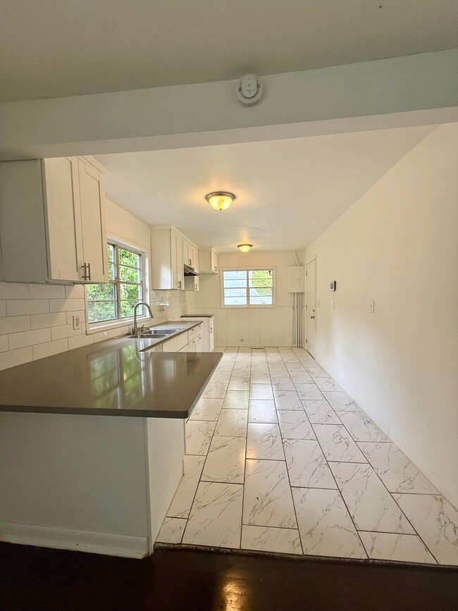 Building Photo - 2609 20th Place Ensley