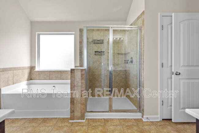 Building Photo - 3379 Gardenside Walk SW