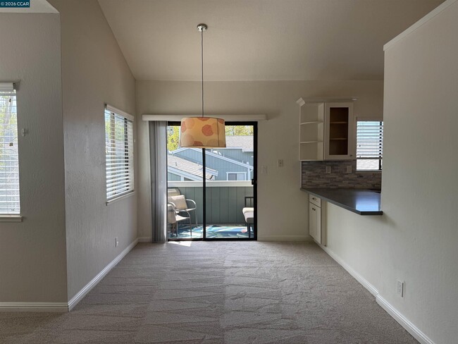 Building Photo - 1144 Maywood Ln