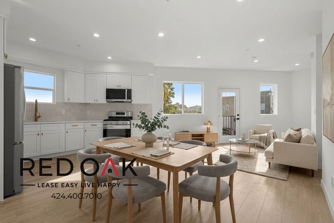 Building Photo - 415 N La Fayette Park Pl