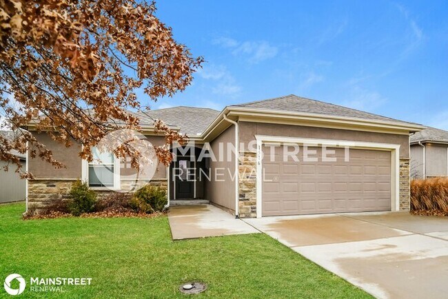 Building Photo - 1516 NE Jaclyn Dr, Grain Valley, MO 64029