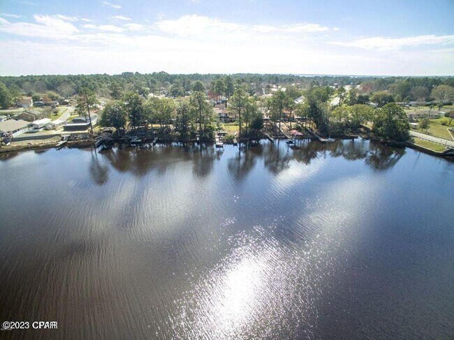 Building Photo - 7517 Yellow Bluff Rd