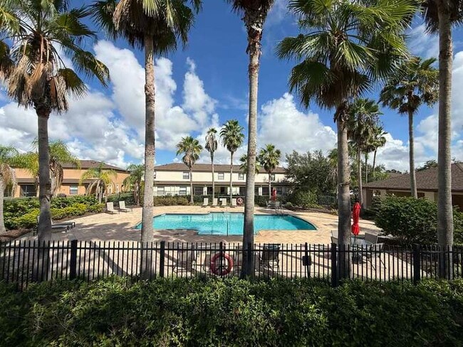 Building Photo - 2516 Oleander Lakes Dr