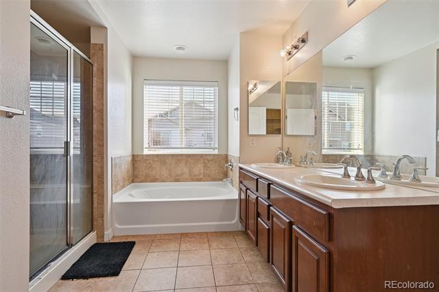 Building Photo - 24368 E Brandt Ave