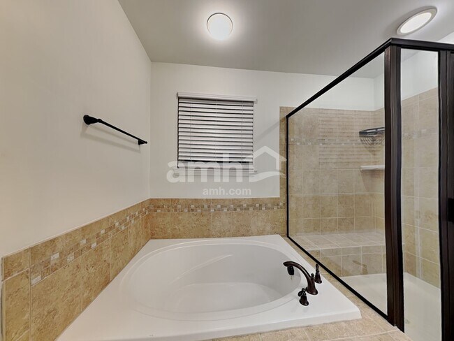 Building Photo - 3972 Harmattan Dr