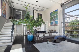 Building Photo - 2729 W 21st Ave