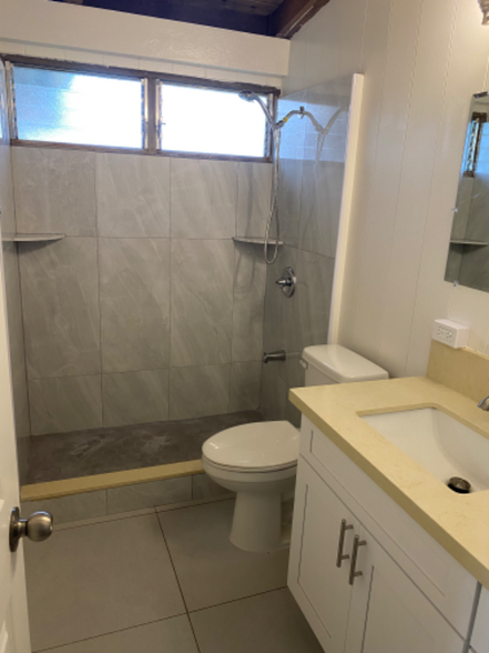 Building Photo - 2518 Komo Mai Dr