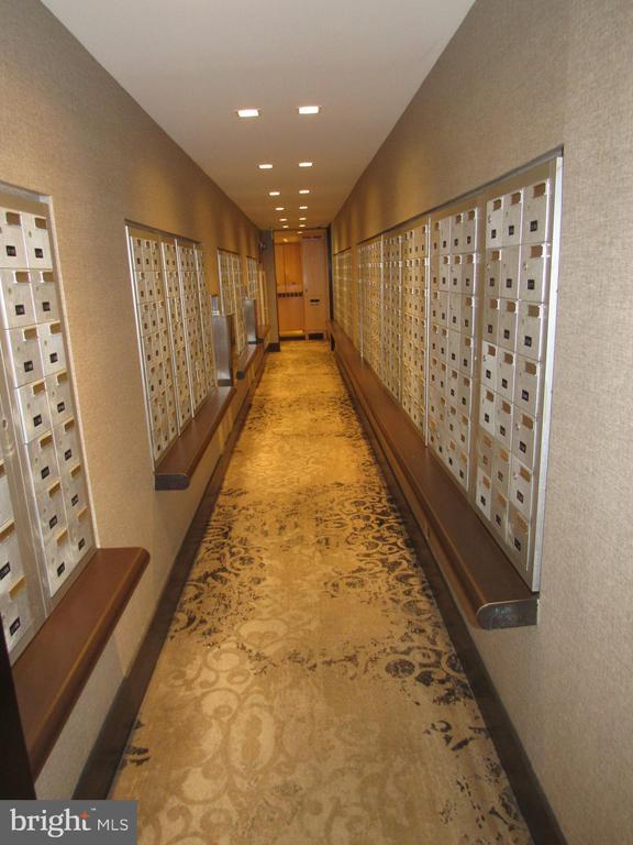 Building Photo - 224 W Rittenhouse Square