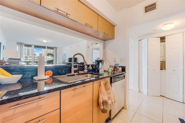 Building Photo - 31 SE 5th St