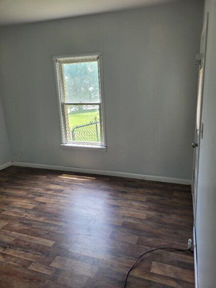 Building Photo - 208 N Franklin Ave