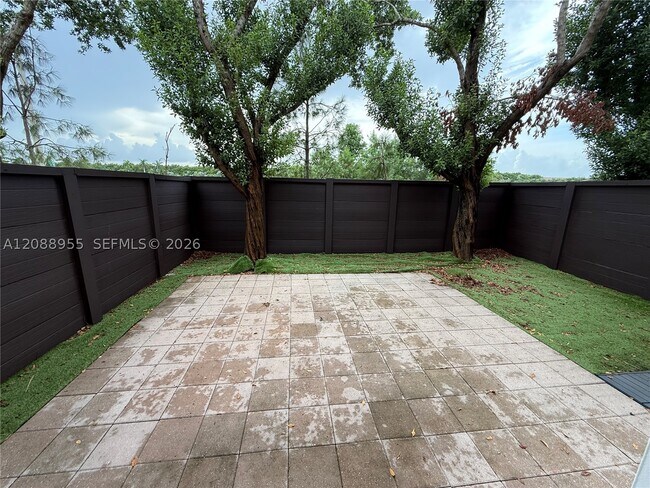 Building Photo - 16004 NW 91st Ct