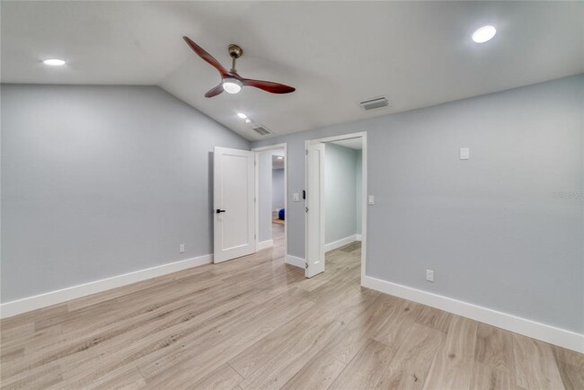Building Photo - 15722 GardenSide Ln