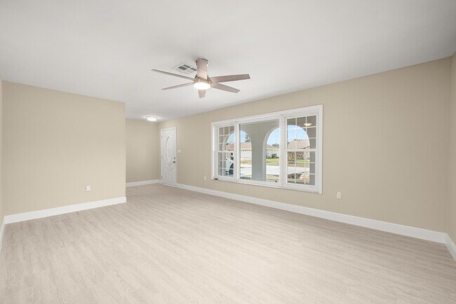 Building Photo - 4119 Tangier St