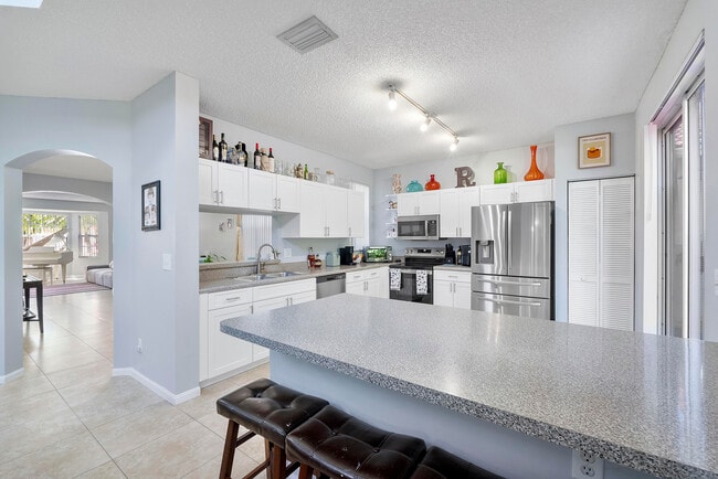 Building Photo - 11221 NW 46th Dr