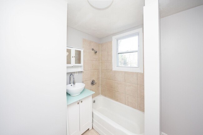 Building Photo - 92 Green Hill Pkwy