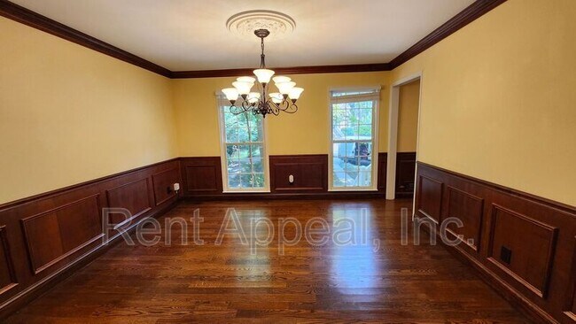 Building Photo - 310 Milesford Ct
