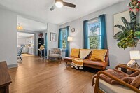 Building Photo - 2 Mead Dr