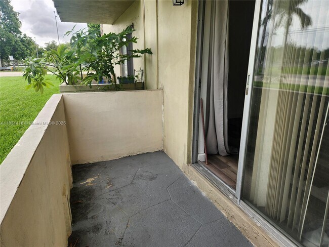 Building Photo - 7505 SW 82nd St