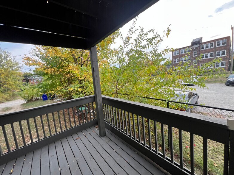 Building Photo - 1945 W Bethune St