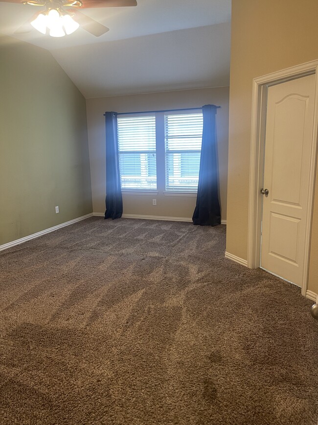 Building Photo - 9317 Jerico Dr