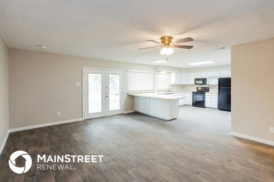 Building Photo - 1427 Caladium Dr