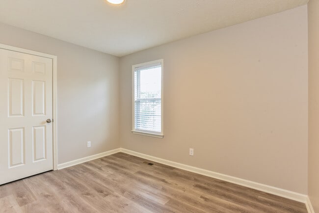 Building Photo - 5115 Mountain Breeze Ct
