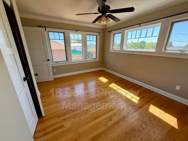 Building Photo - 2375 Montclair St