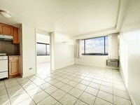 Building Photo - Ocean Views Salt Lake Condo with A/C