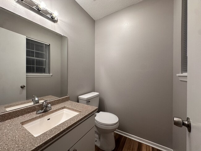 Building Photo - 4708 Pinson Dr