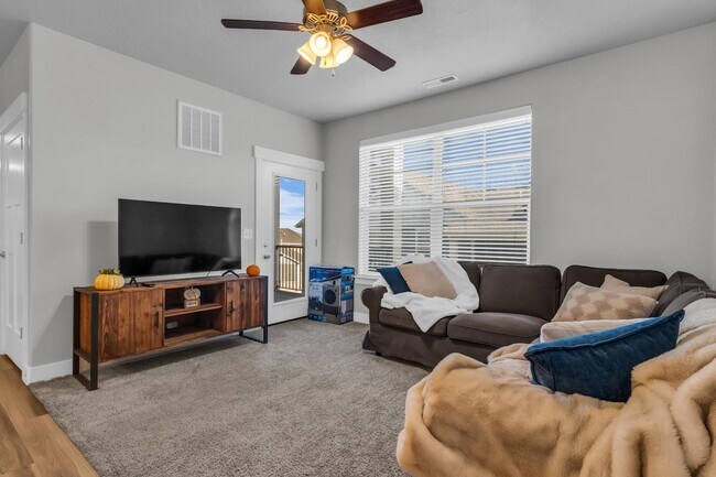 Building Photo - 14497 S Ronan Ln