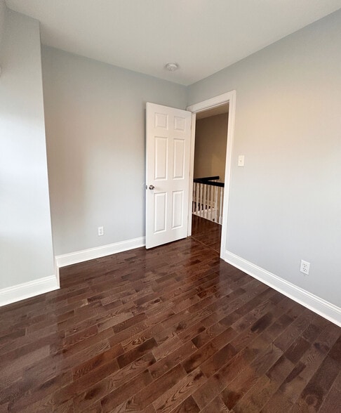 Building Photo - 157 E Duval St