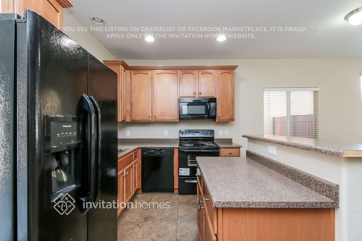 Building Photo - 229 S Trenton