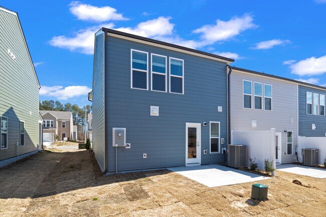 Building Photo - 717 Ambrose Hl Ln