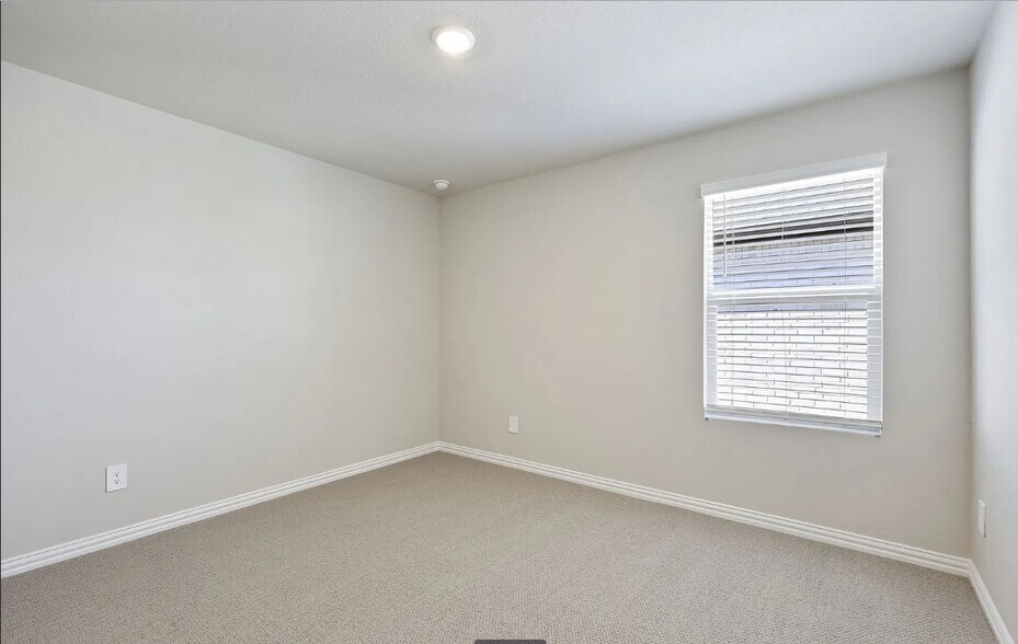 Building Photo - 510 Blanton St