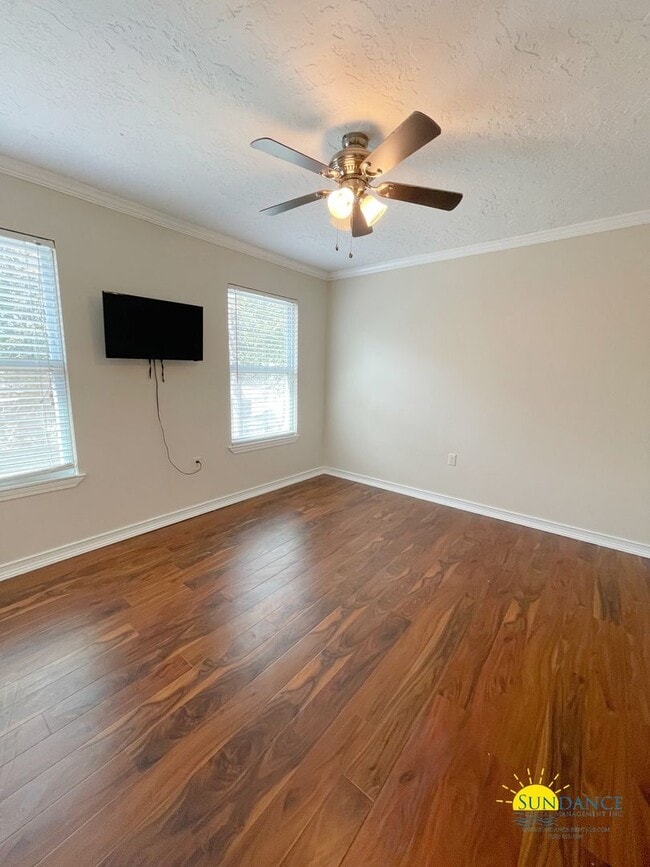 Building Photo - Spacious 4-Bedroom Home Minutes from Eglin AFB with a great home gym!