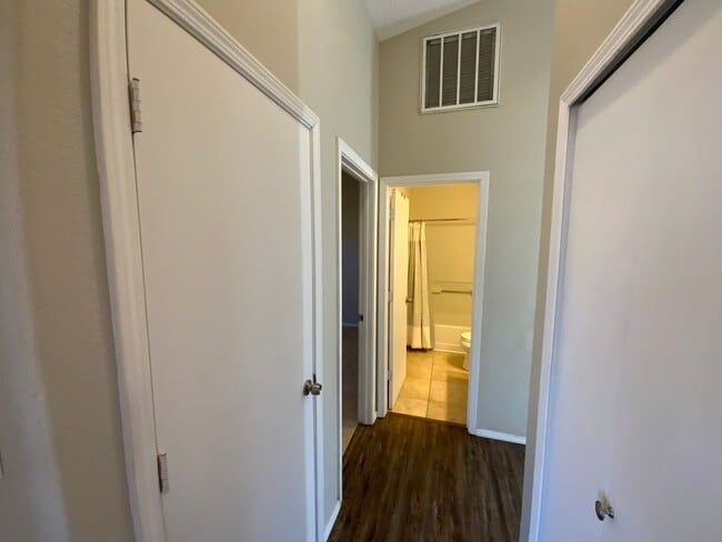 Building Photo - 2 Bedroom Single Story Home Available Near Hwy 550 NE & Paseo Del Volcan NE in Enchanted Hills Ri...