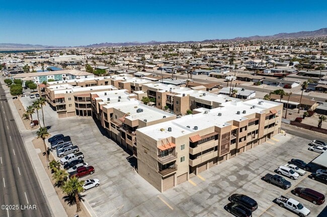 Building Photo - Adorable Condo in Great Location