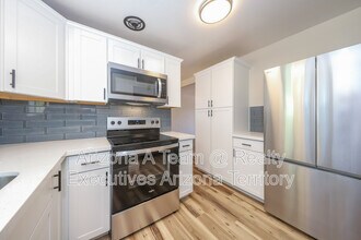 Building Photo - 7957 E 19th Pl